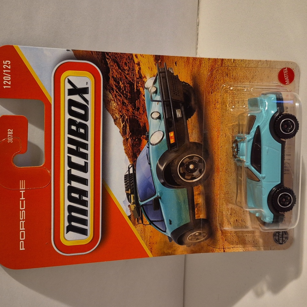 D2  Matchbox  85 Porsche 911 Rally shipping protector
